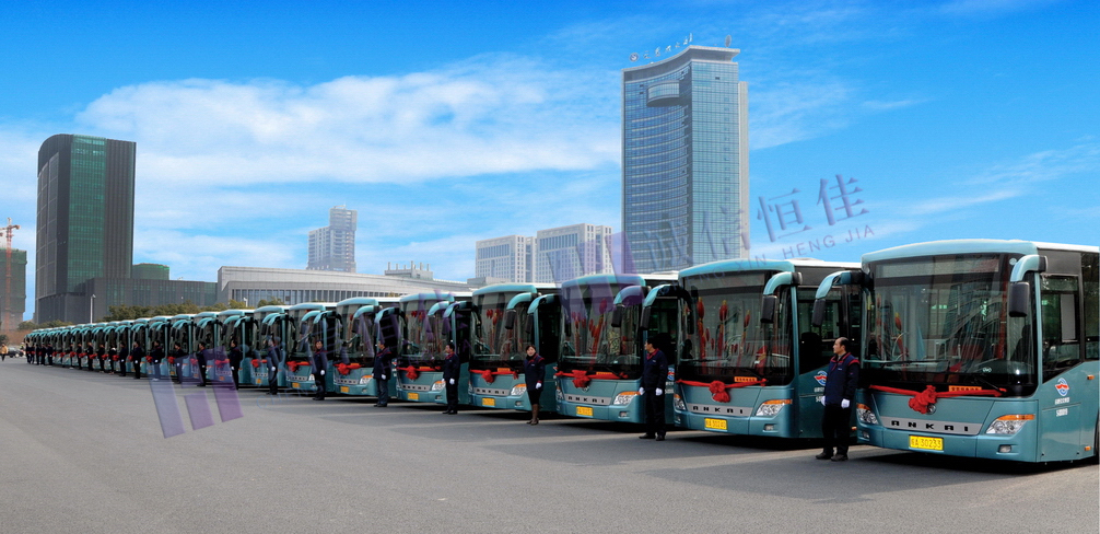 四川175台公交车路牌、报站器、LED导程图安装交车仪式！