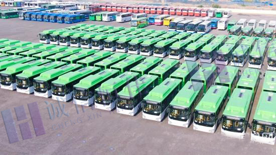 青海公交公司安装路牌设备交车仪式！